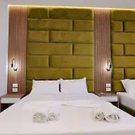Shpetimi Hotel 3*