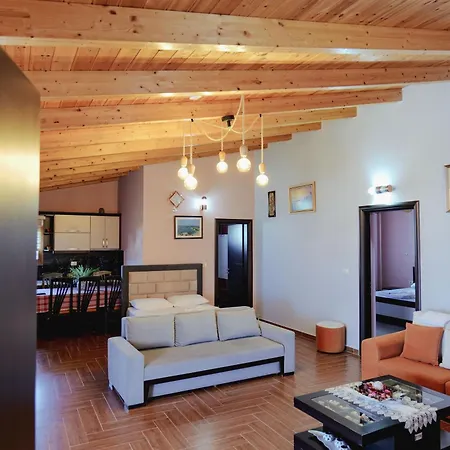 Shpetimi Hotel