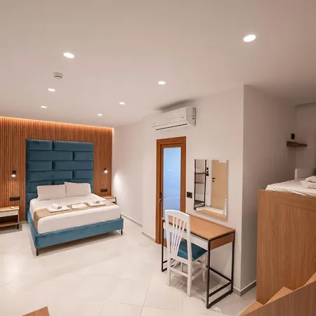 Shpetimi Hotel 3*
