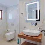 Shpetimi Szálloda
