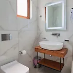 Szálloda Shpetimi 3*