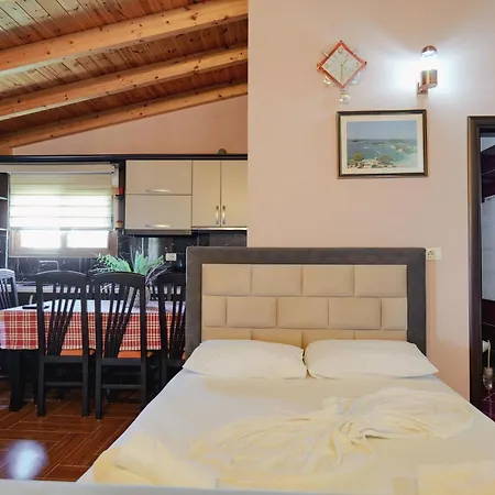 Shpetimi מלון 3*