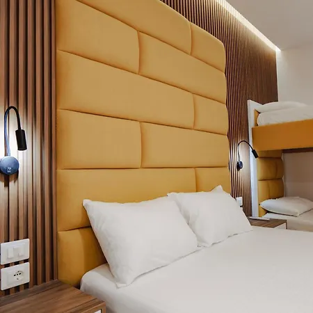 Shpetimi Hotel 3*