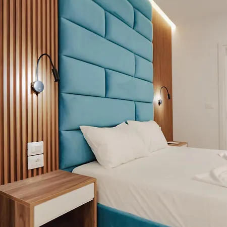Shpetimi Hotel 3*