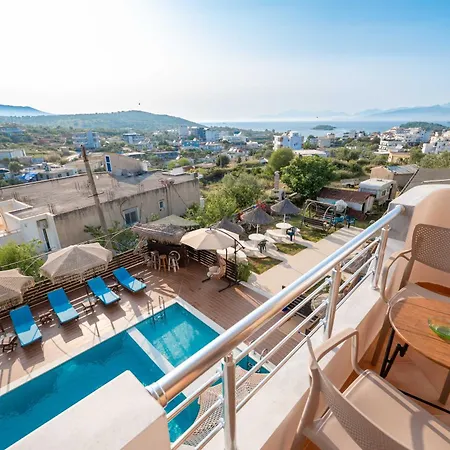 Hotel Shpetimi 3*
