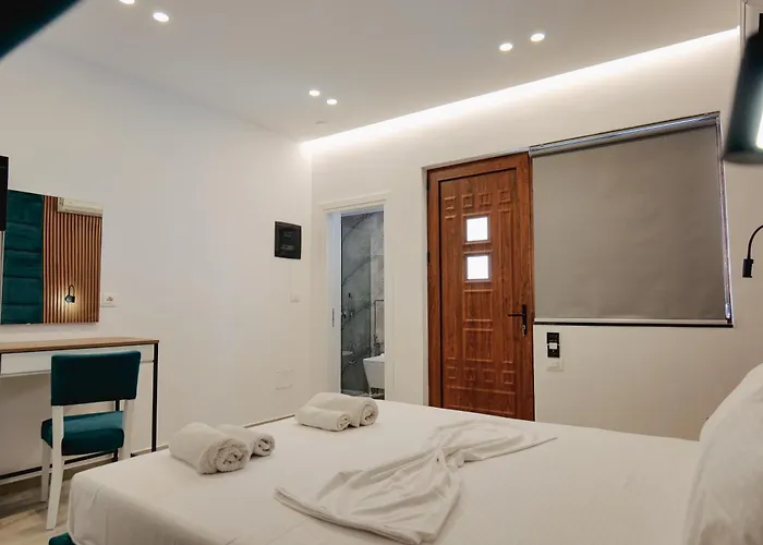 Shpetimi מלון קסאמיל